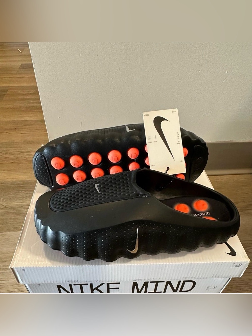 Nike mind 001 Black and orange color way